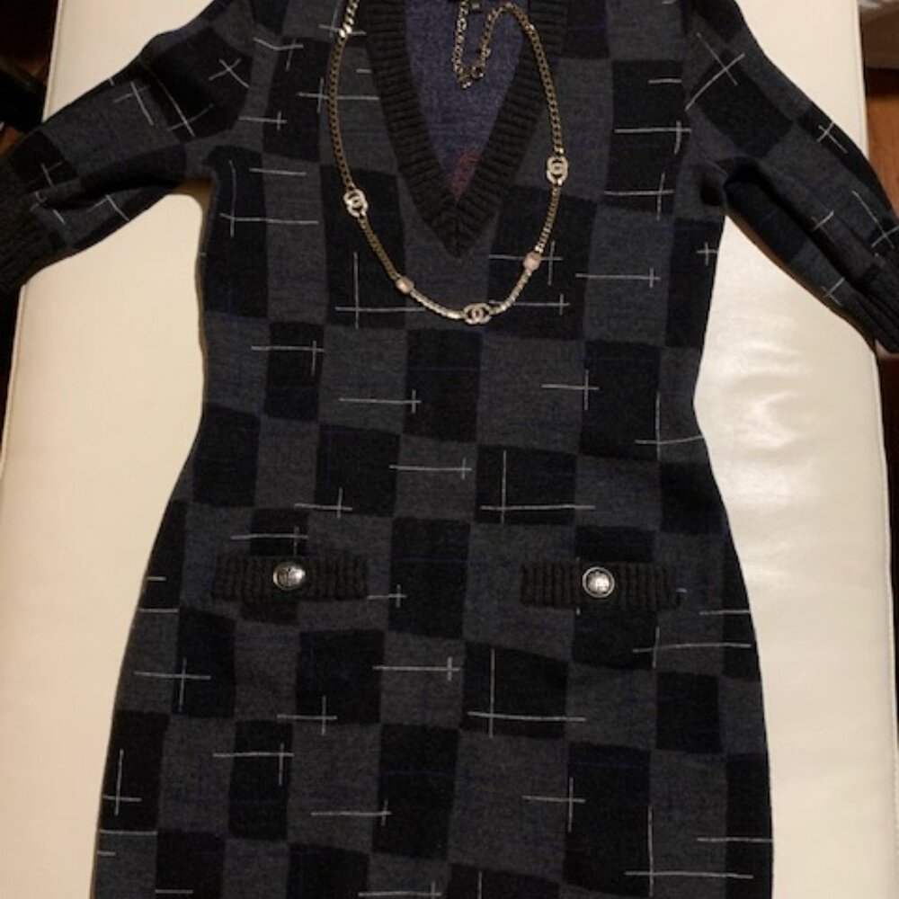 CHANEL 21B Cashmere Wool Silk Mini Dress, Size 34 - Picture 3 of 11